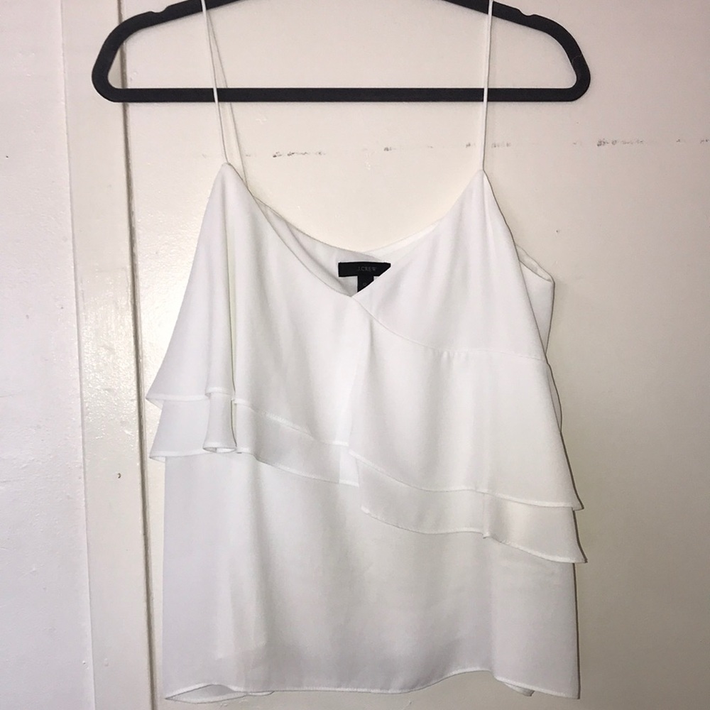 White layered tank